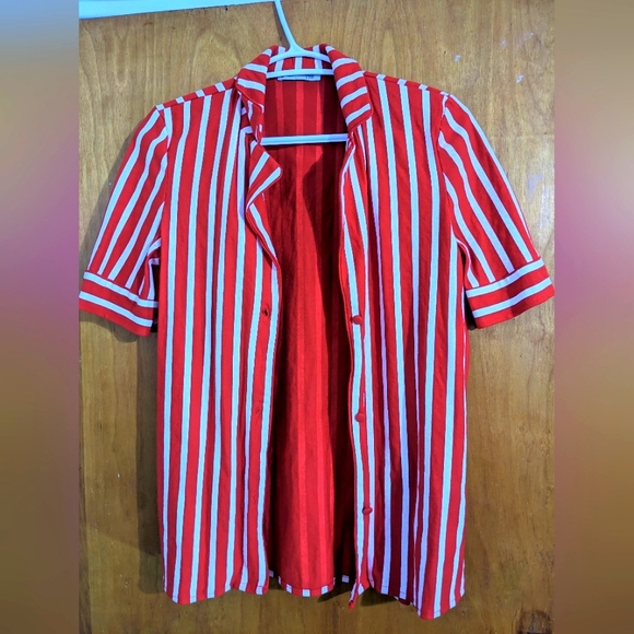 Beautiful little red and white striped Zara shirt - Picture 3 of 5